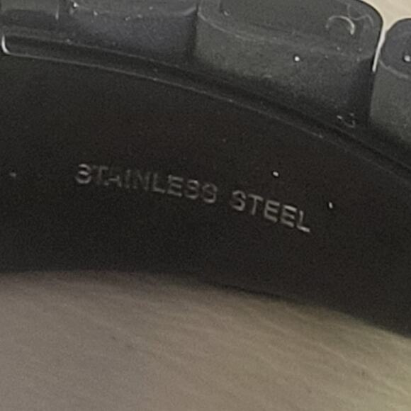 MIchael Kors Watch Model MK 5512 Black Case and Dial Band 6 inches closed - Picture 5 of 6